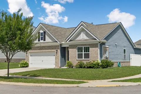 $389,900 | 2013 Tate Farm Lane, White House, TN 37188
