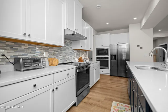 $680,000 | 210 Garland Street, Moyock, NC 27958