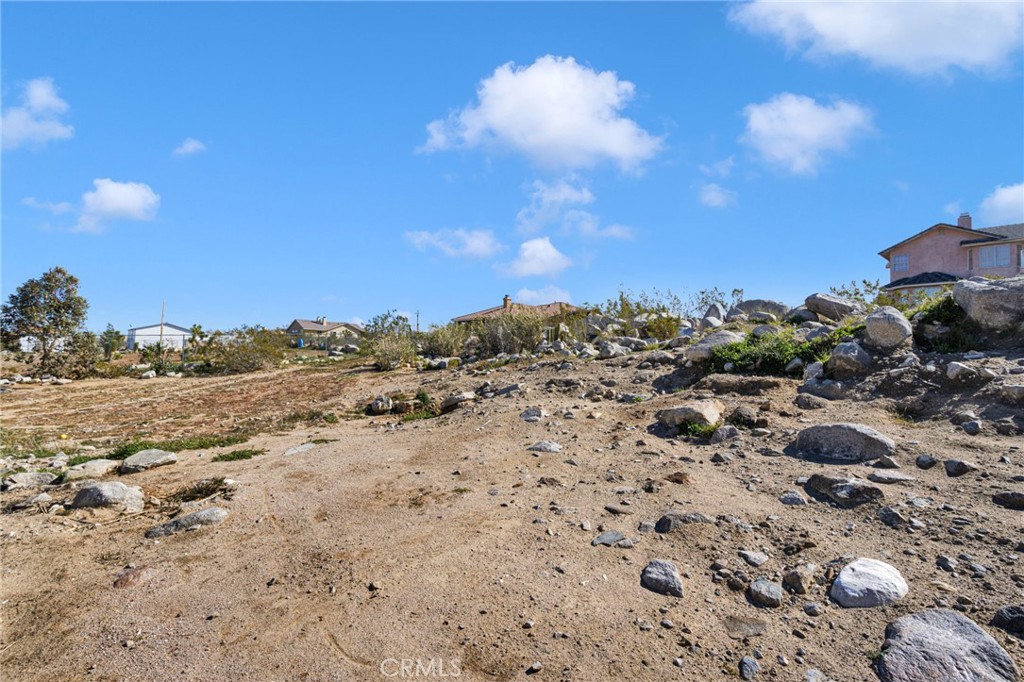 32361 Spinel Road Lucerne Valley, CA 92356 - Photo 32 of 45