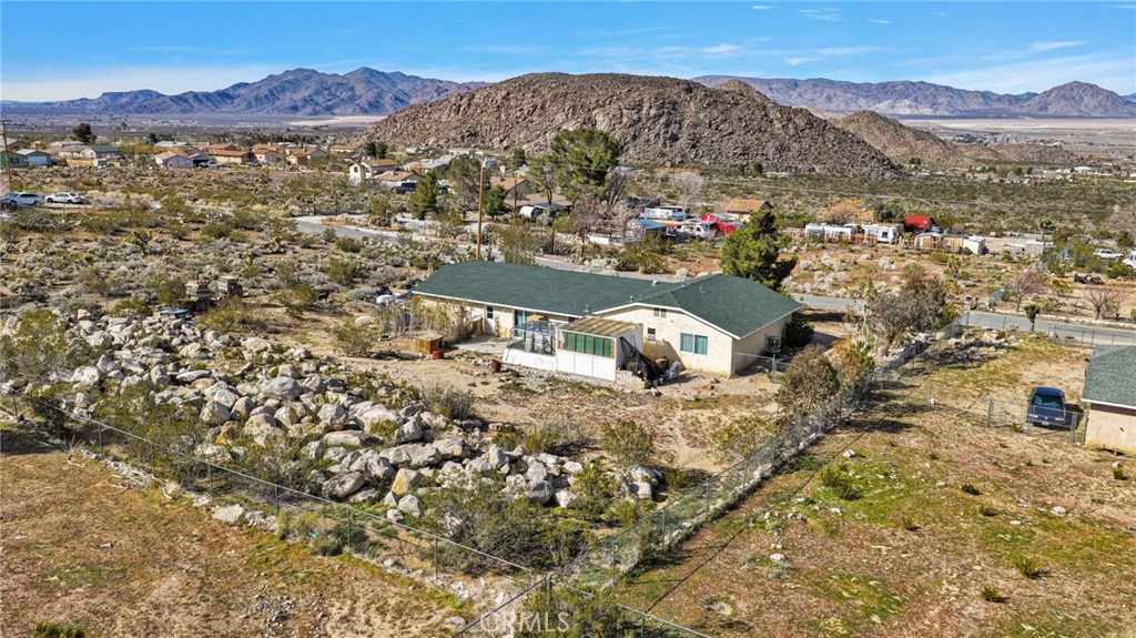 32361 Spinel Road Lucerne Valley, CA 92356 - Photo 38 of 45