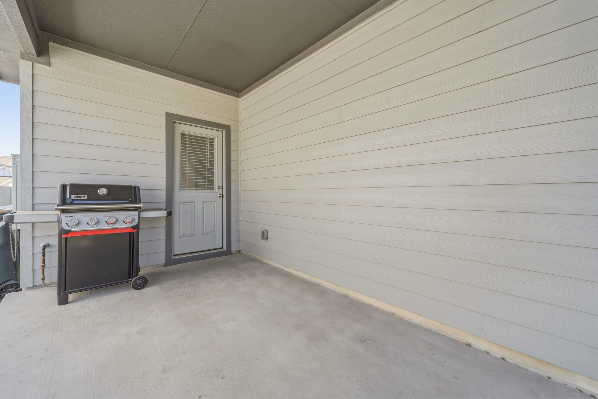223 Rieber Road Kyle, TX 78640 - Photo 32 of 39 a view of empty room with washer and dryer