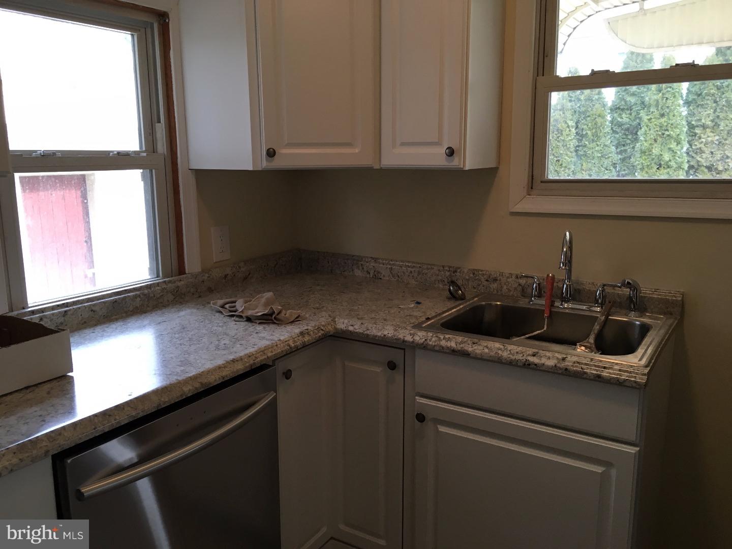 86 Reed Avenue Hamilton, NJ 08610 - Photo 18 of 32 Gallery Image 18