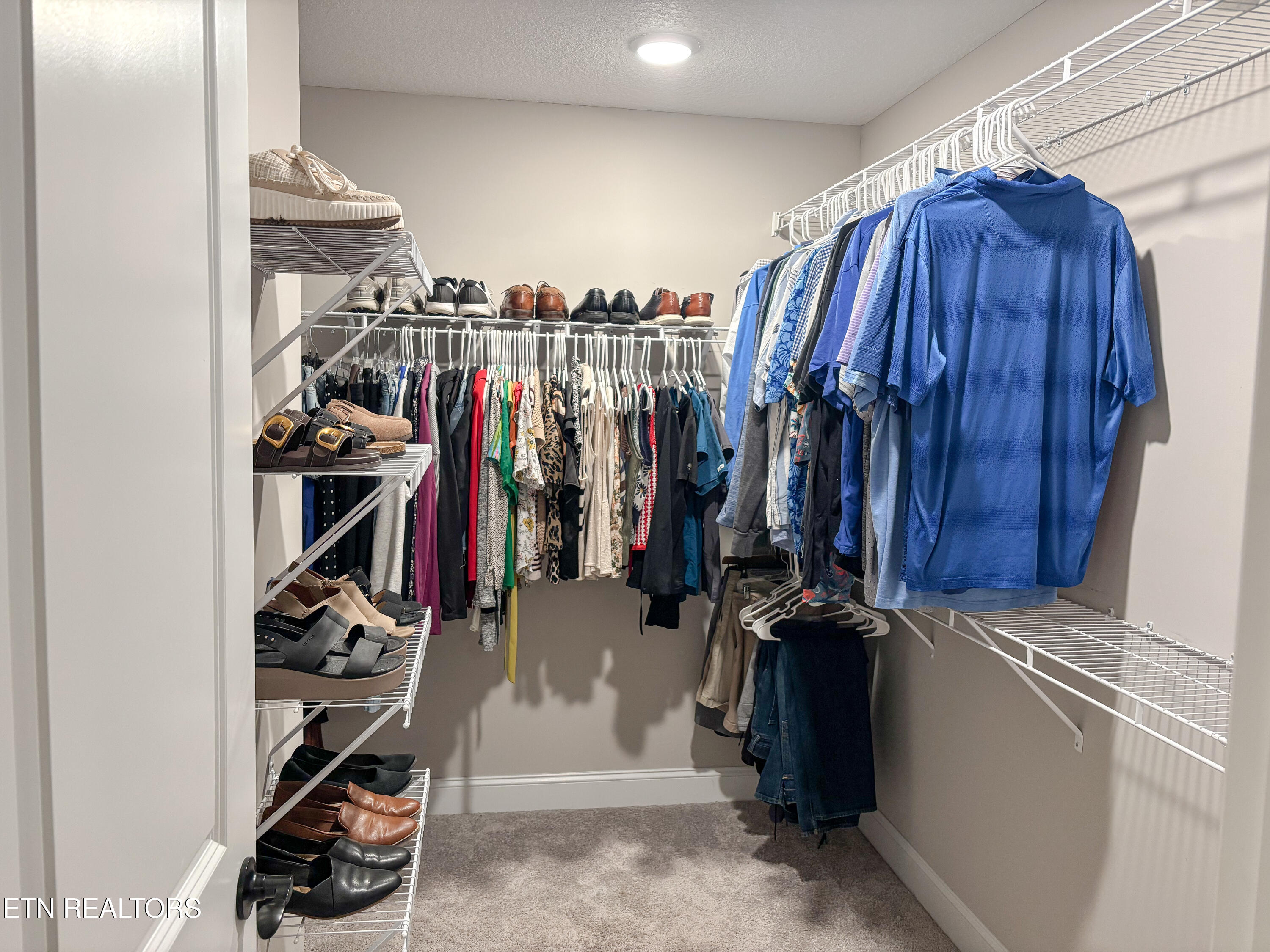 8146 Zenith Lane Powell, TN 37849 - Photo 19 of 36 19_Master Bedroom Closet