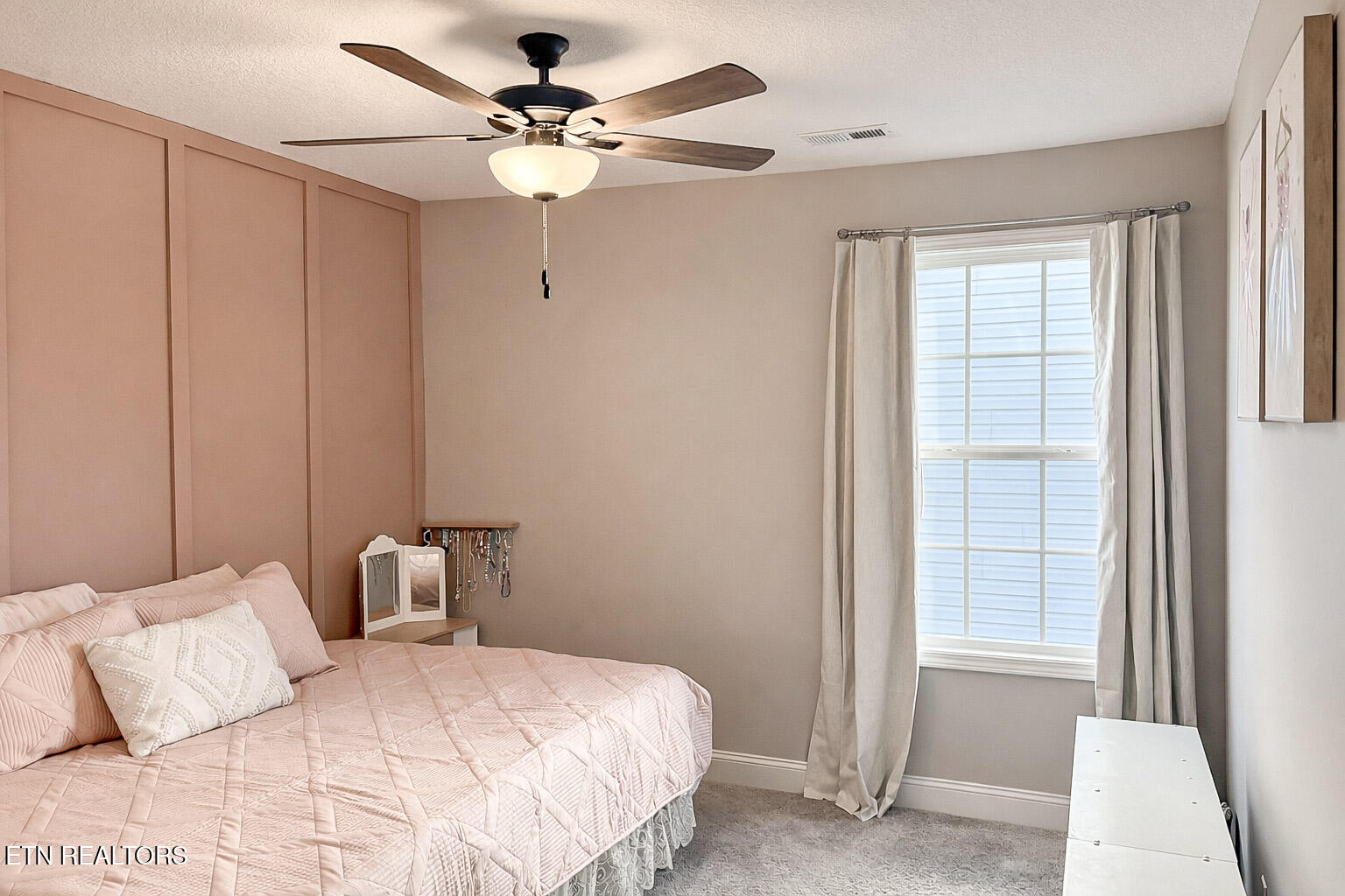 8146 Zenith Lane Powell, TN 37849 - Photo 26 of 36 26_Bedroom #2_1