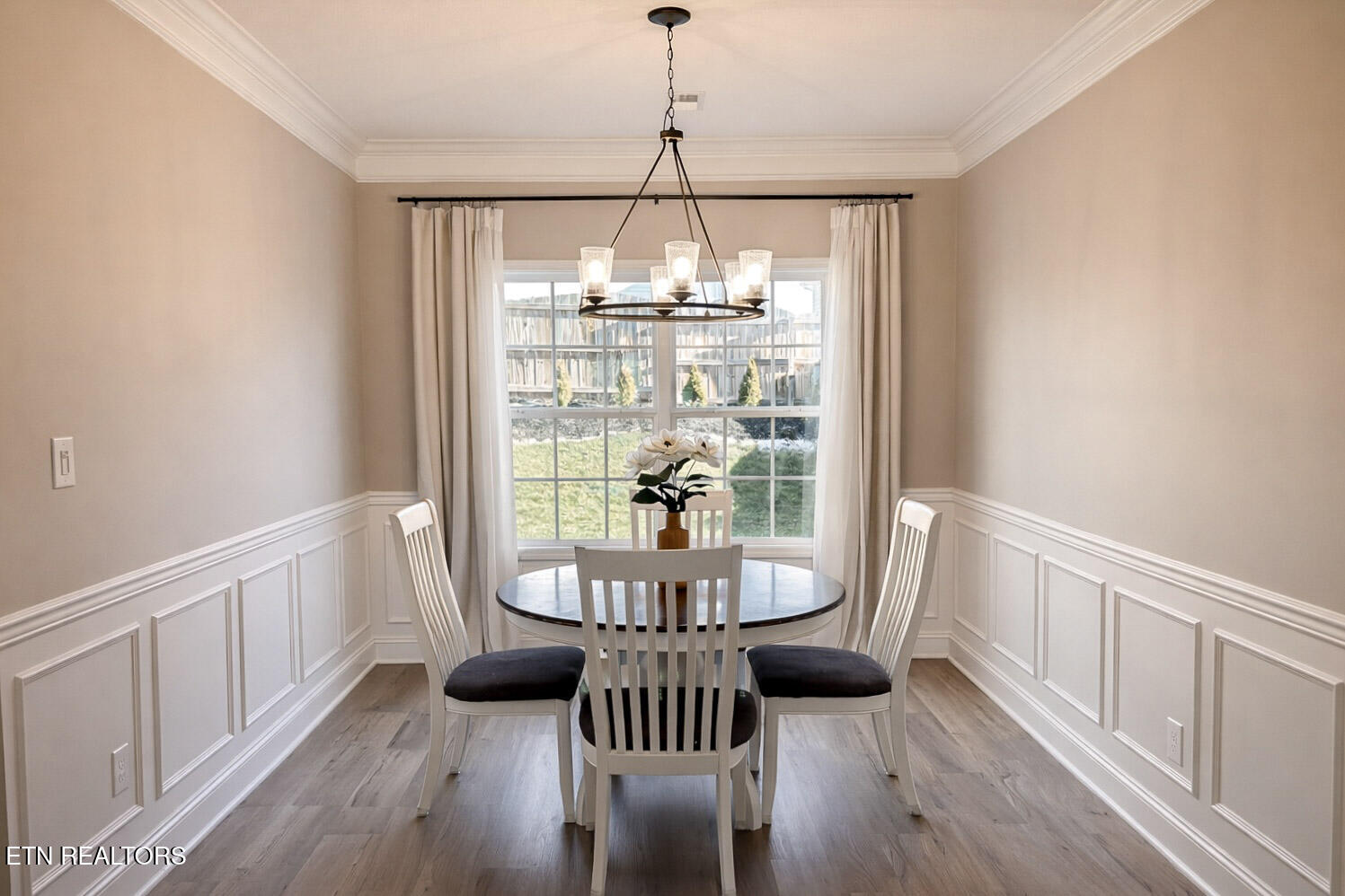 8146 Zenith Lane Powell, TN 37849 - Photo 8 of 36 8_Dining Room
