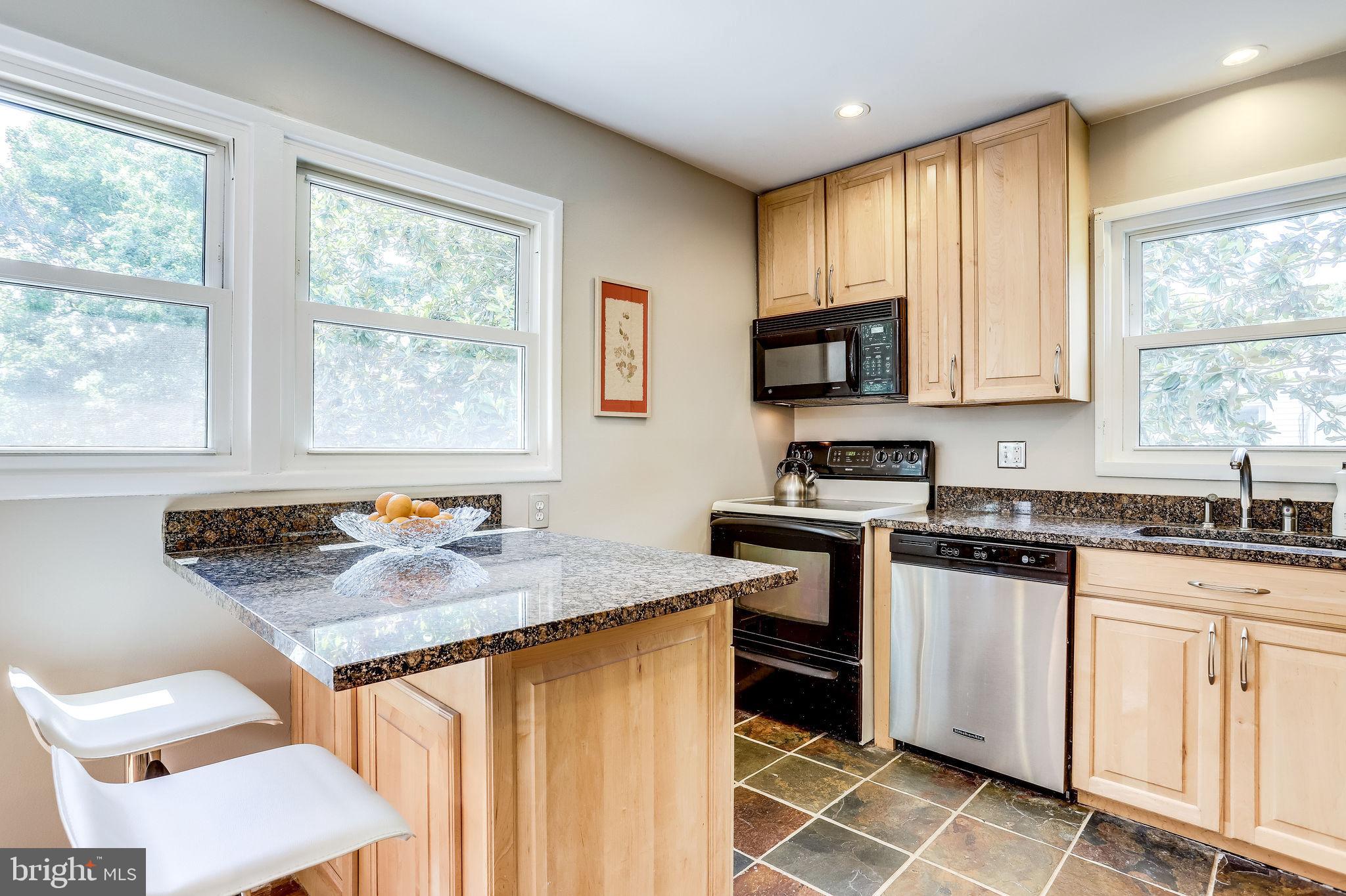 6518 Haystack Road Alexandria, VA 22310 - Photo 11 of 39 Morning coffee + lovely wooded, golf course views