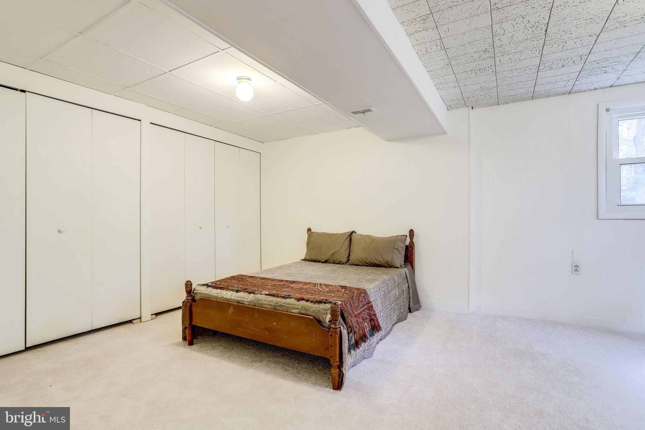 6518 Haystack Road Alexandria, VA 22310 - Photo 27 of 39 HUGE Bedroom #4 in LL