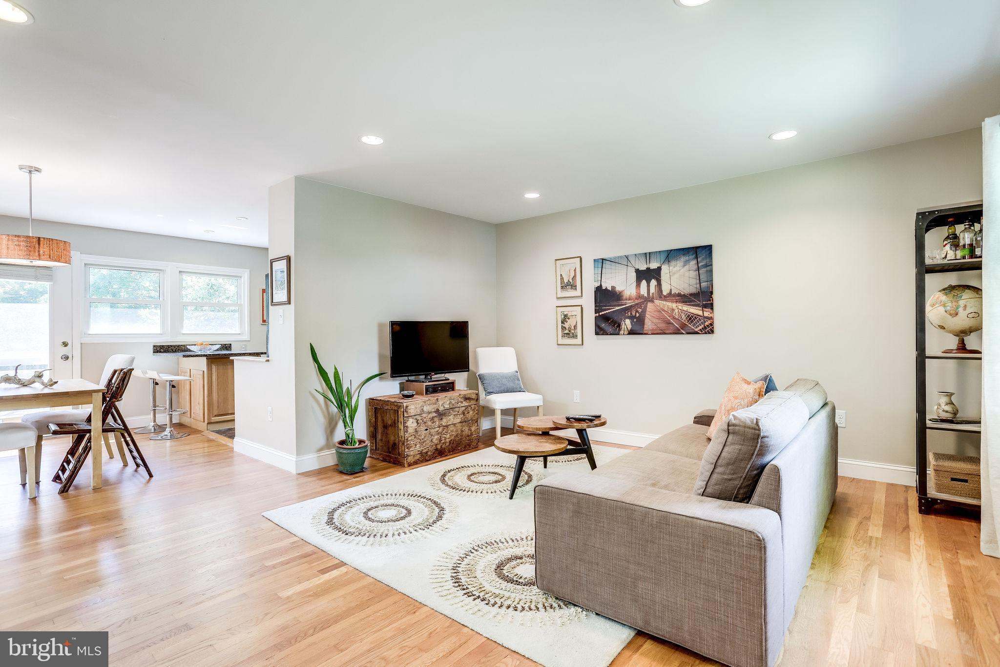 6518 Haystack Road Alexandria, VA 22310 - Photo 5 of 39 Family Room with gleaming hardwoods