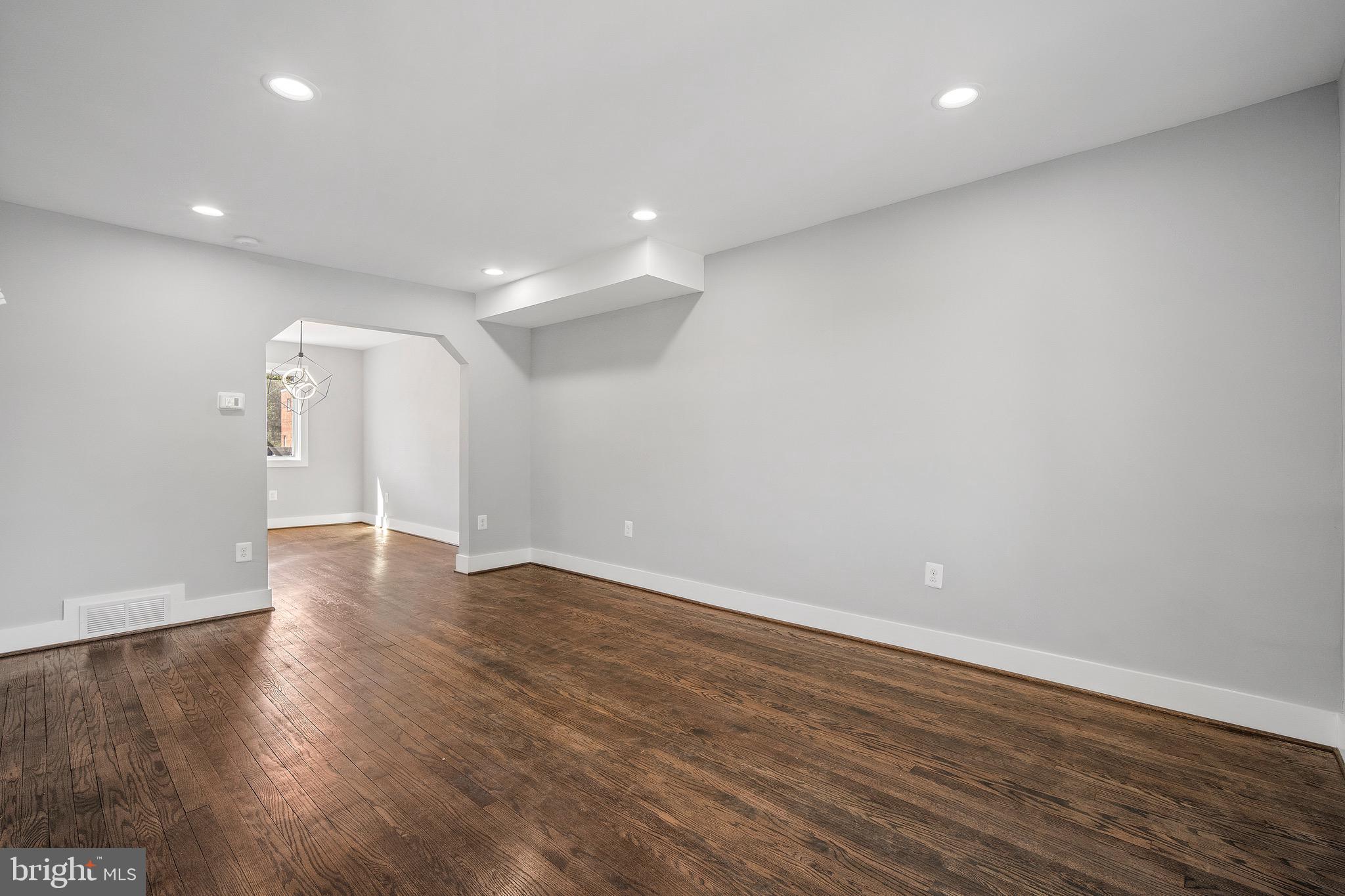 3925 R Street Southeast Washington, DC 20020 - Photo 5 of 24 Gallery Image 5