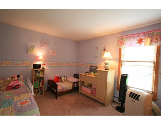 2 Sunken Meadow Road Franklin, MA 02038 - Photo 13 of 26 Gallery Image 13