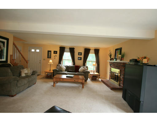 2 Sunken Meadow Road Franklin, MA 02038 - Photo 23 of 26 Gallery Image 23