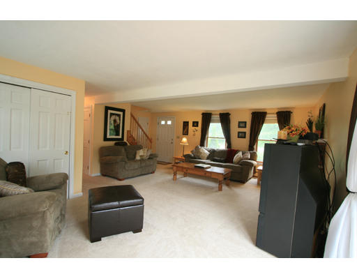 2 Sunken Meadow Road Franklin, MA 02038 - Photo 24 of 26 Gallery Image 24