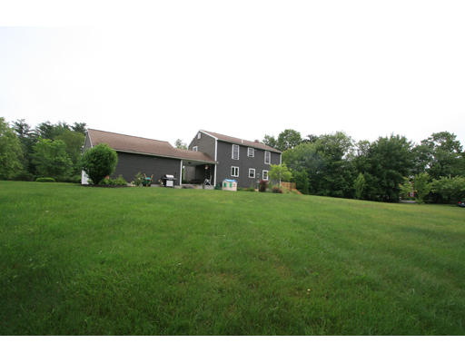 2 Sunken Meadow Road Franklin, MA 02038 - Photo 4 of 26 Gallery Image 4