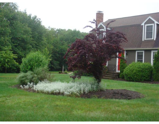 2 Sunken Meadow Road Franklin, MA 02038 - Photo 9 of 26 Gallery Image 9