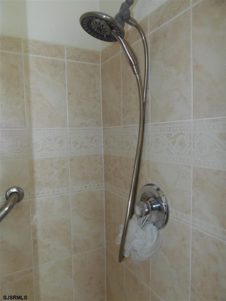 127 Warwick Road Galloway Township, NJ 08205 - Photo 20 of 25 Gallery Image 20