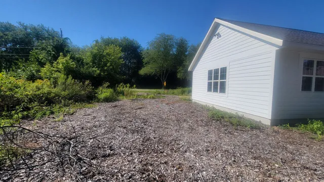 $300,000 | S94 W14528 Ryan Drive, Muskego, WI 53150