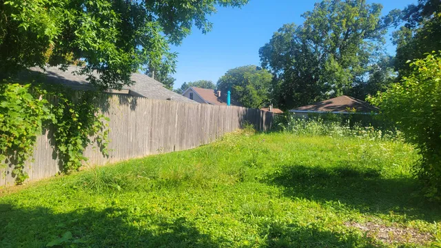 $300,000 | S94 W14528 Ryan Drive, Muskego, WI 53150