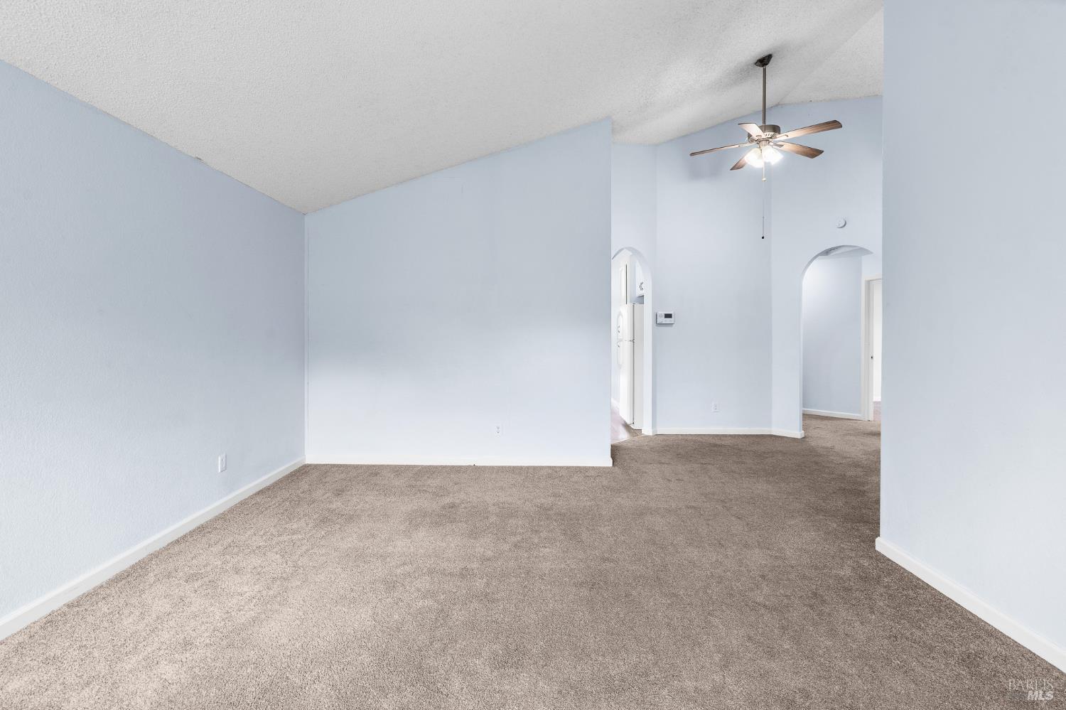 2373 Dawn Way Fairfield, CA 94533 - Photo 5 of 36