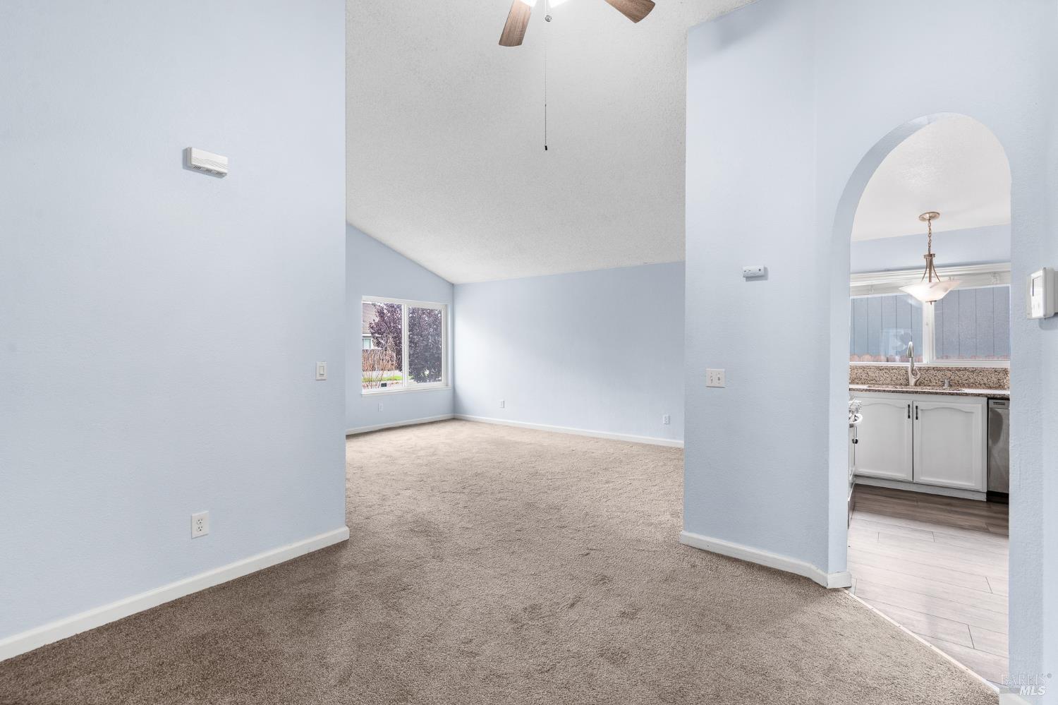 2373 Dawn Way Fairfield, CA 94533 - Photo 9 of 36