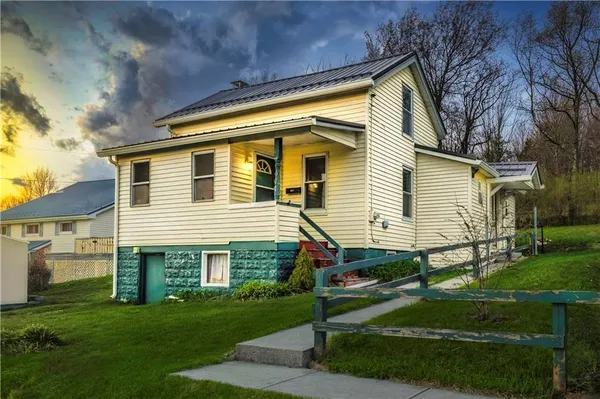 $74,900 | 607 Devlin Street, Gallitzin, PA 16641