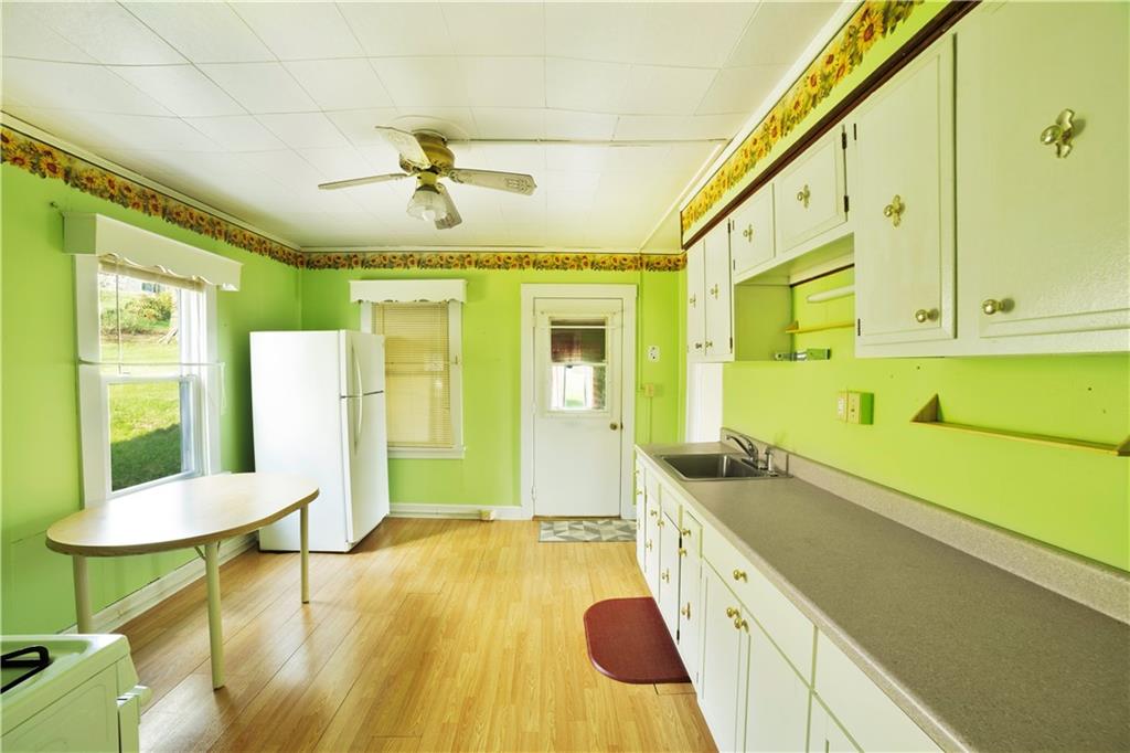 607 Devlin Street Gallitzin, PA 16641 - Photo 7 of 16