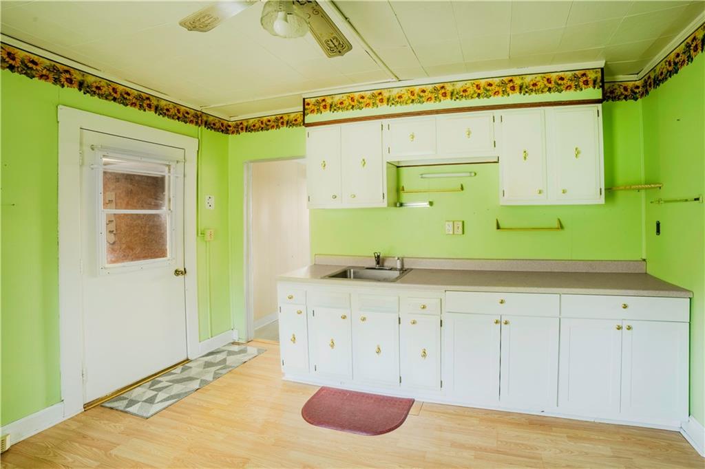 607 Devlin Street Gallitzin, PA 16641 - Photo 8 of 16