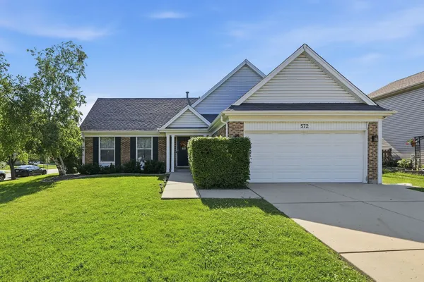 $499,997 | 572 North Walnut Lane, Schaumburg, IL 60107