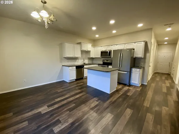 $774,900 | 900 Northeast 91st Avenue, Portland, OR 97220