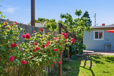 $1,398,000 | 1140 Almanor Avenue, Menlo Park, CA 94025