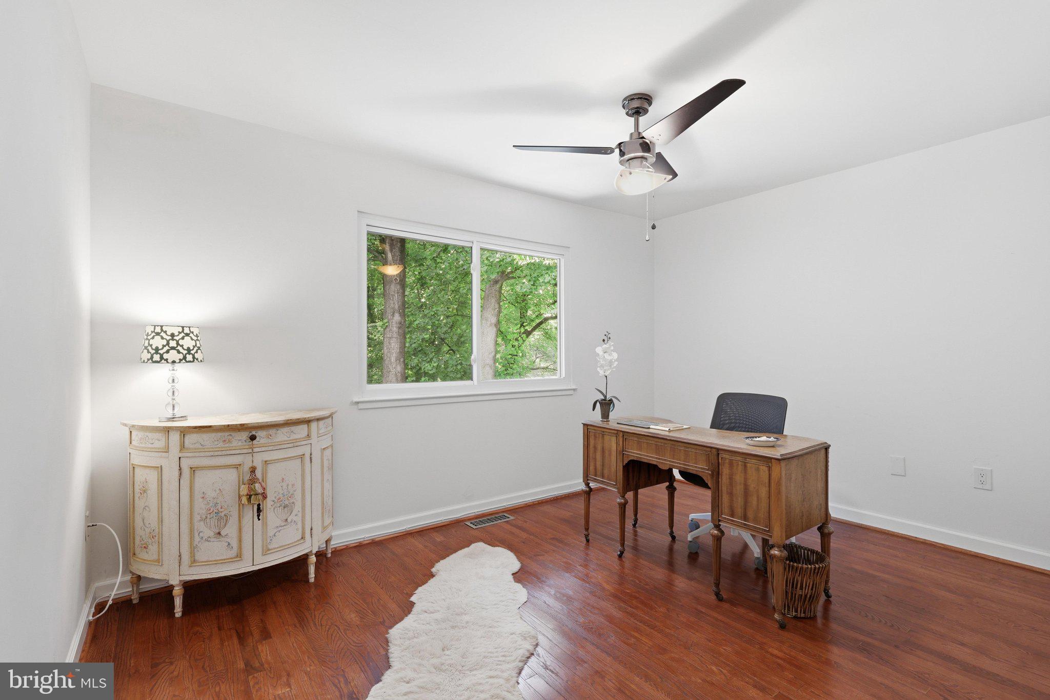 11615 Hunters Green Court Reston, VA 20191 - Photo 22 of 66 Third Bedroom on the upper level