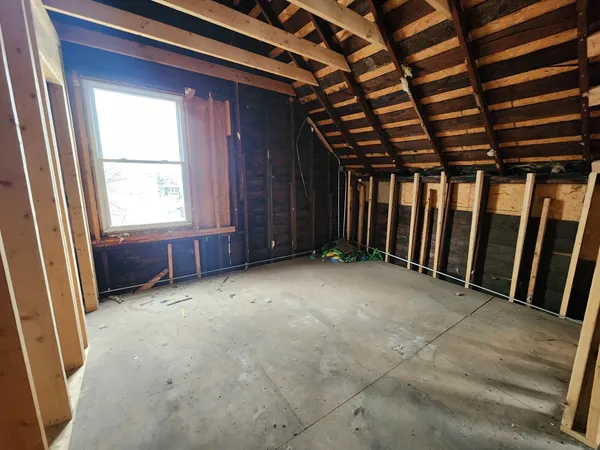 $160,000 | 5733 South Wolcott Avenue, Chicago, IL 60636