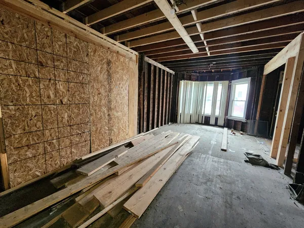 $160,000 | 5733 South Wolcott Avenue, Chicago, IL 60636