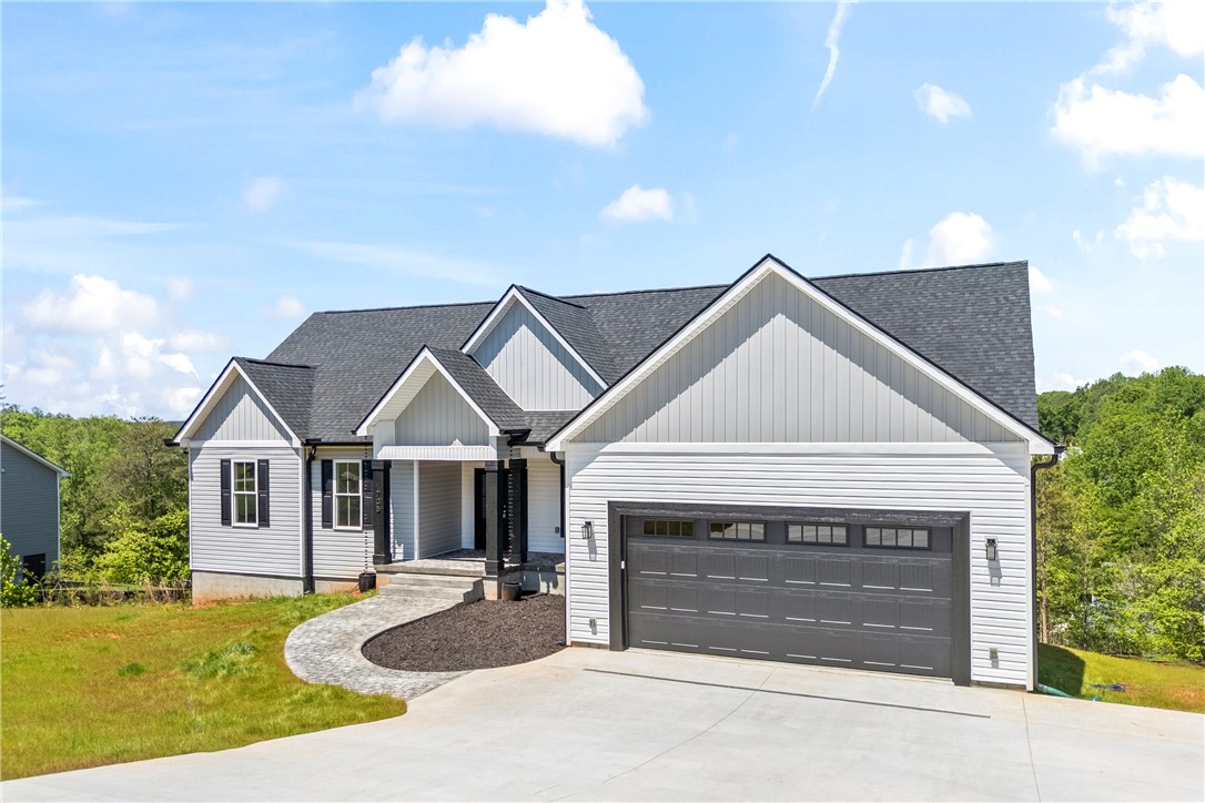 705 Comet View Court Westminster, SC 29693 - Photo 2 of 50