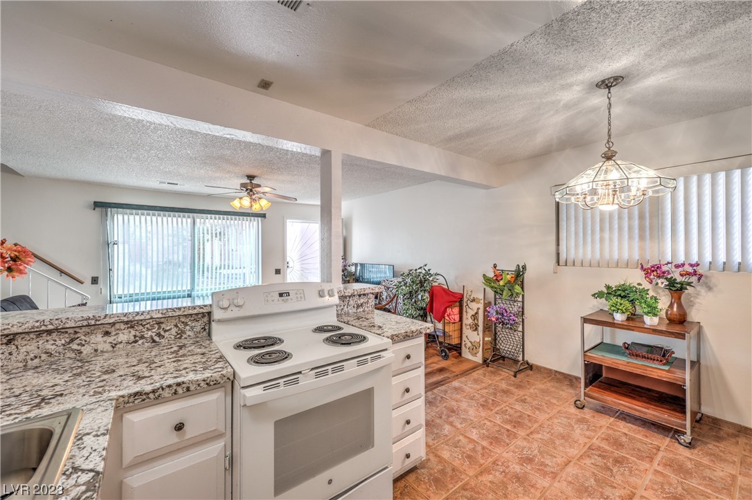 2270 East Desert Inn Road, Unit 49 Las Vegas, NV 89169 - Photo 14 of 21