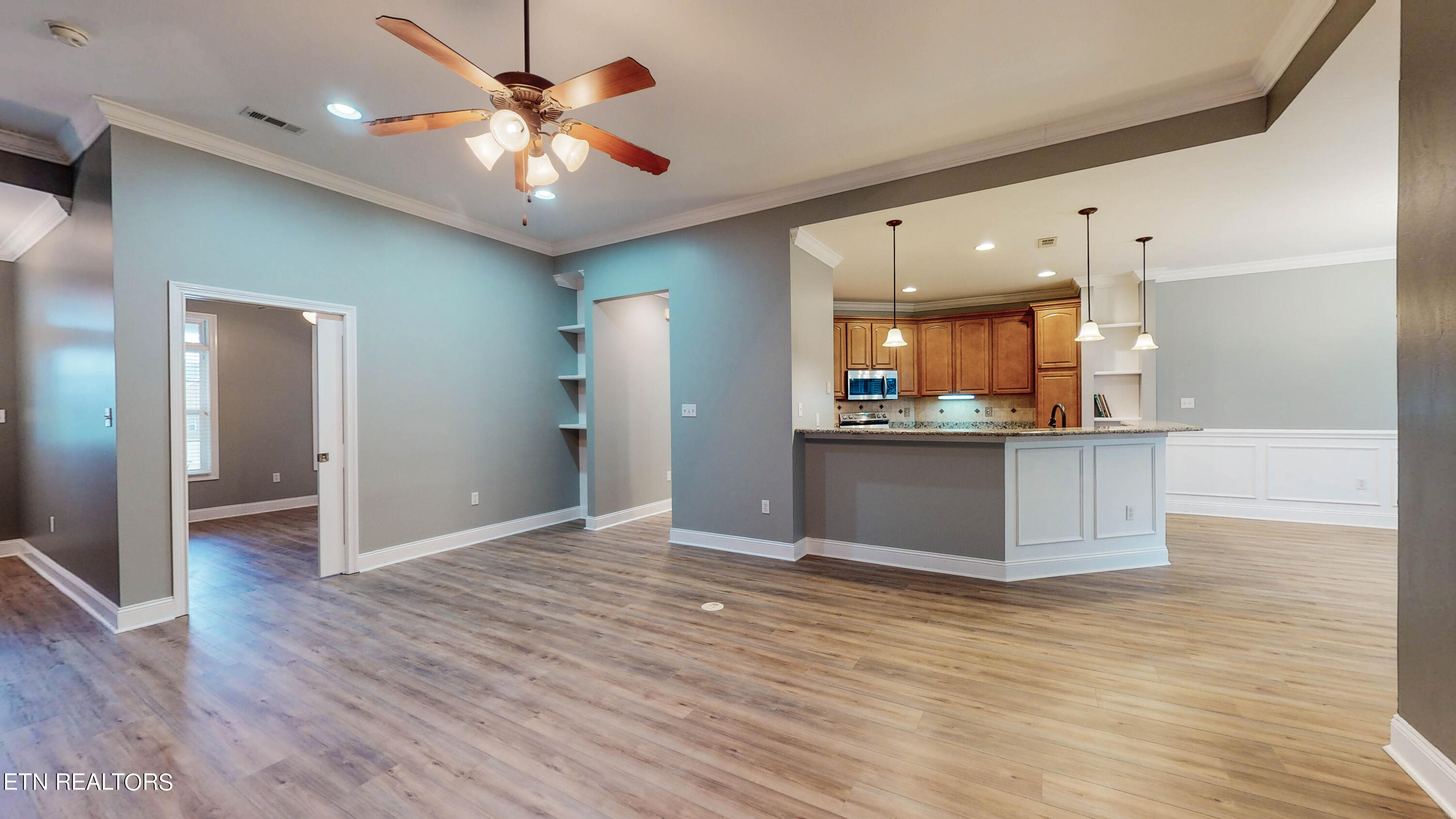 150 Meridian Way Clinton, TN 37716 - Photo 8 of 23 150-Meridian-Way-12302023_103321