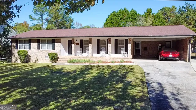 $279,990 | 319 Sweetbriar Lane, Griffin, GA 30224