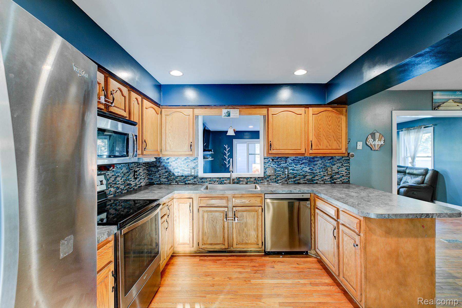 2878 Michigan Road Port Huron, MI 48060 - Photo 7 of 25 Gallery Image 7