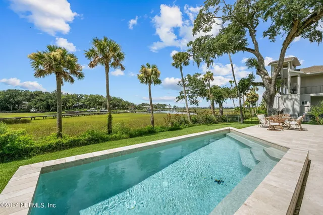$1,800,000 | 1940 Tara Court, Neptune Beach, FL 32266