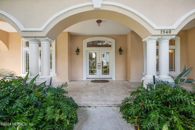 $1,800,000 | 1940 Tara Court, Neptune Beach, FL 32266