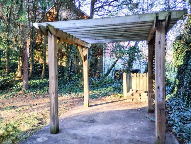 $225,000 | 16 Glenview Avenue, Greensburg, PA 15601