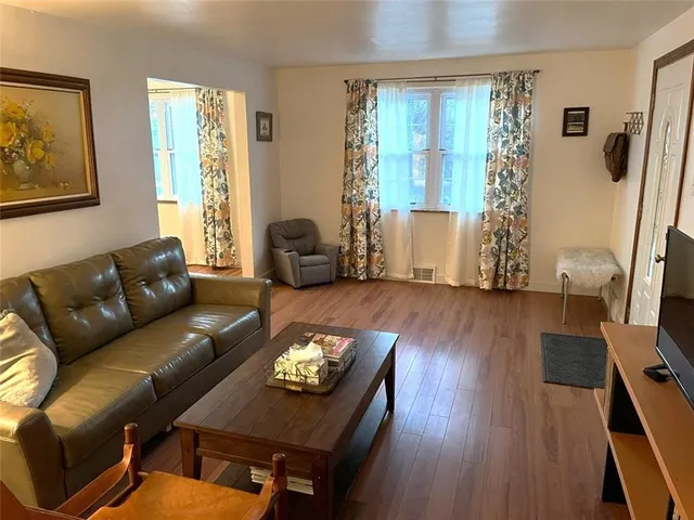 $225,000 | 16 Glenview Avenue, Greensburg, PA 15601