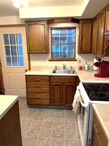 $225,000 | 16 Glenview Avenue, Greensburg, PA 15601