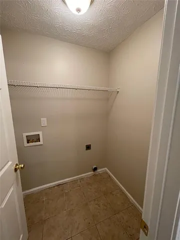 a view of utility room