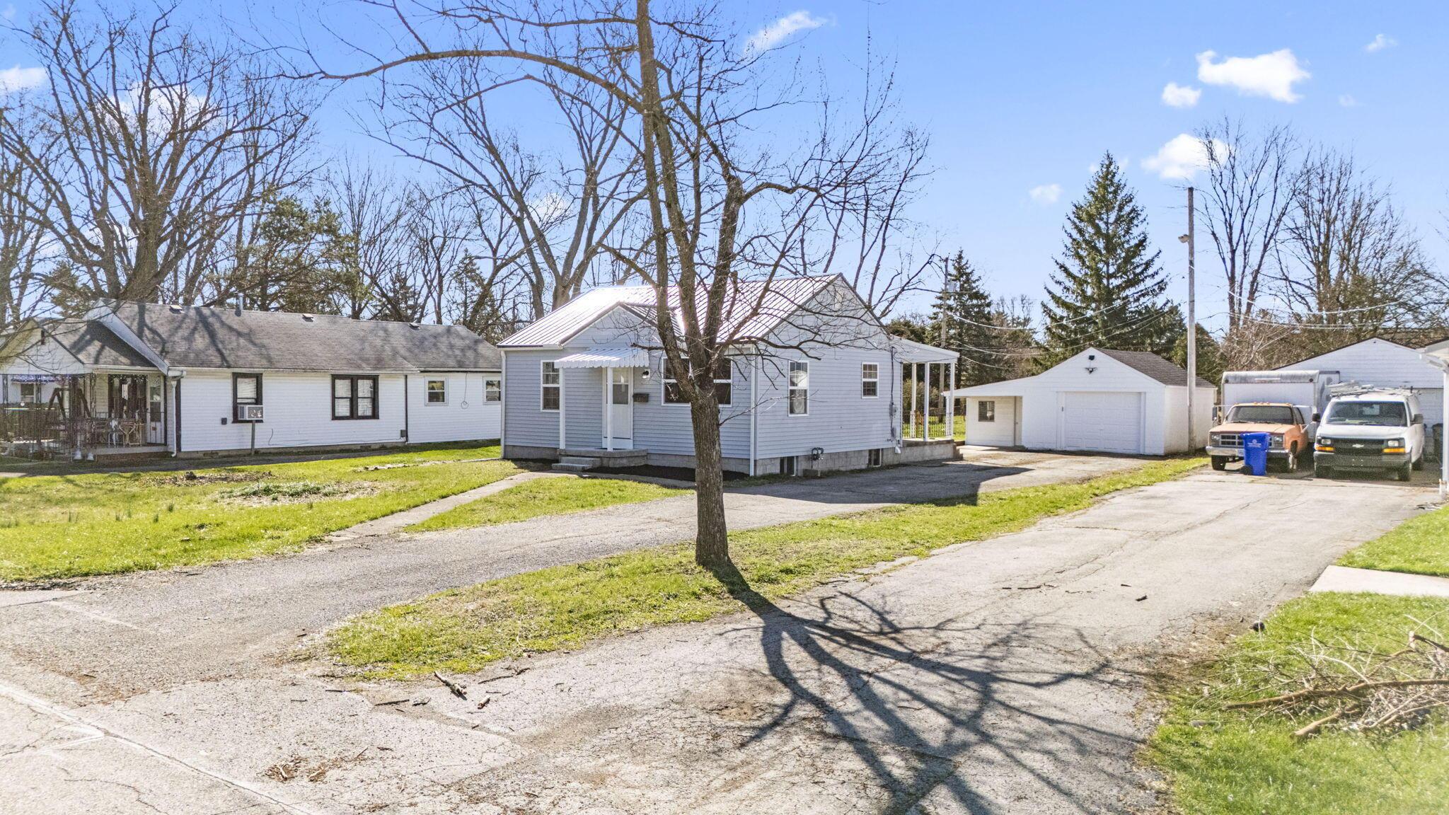 1885 Case Road Columbus, OH 43224 - Photo 47 of 63