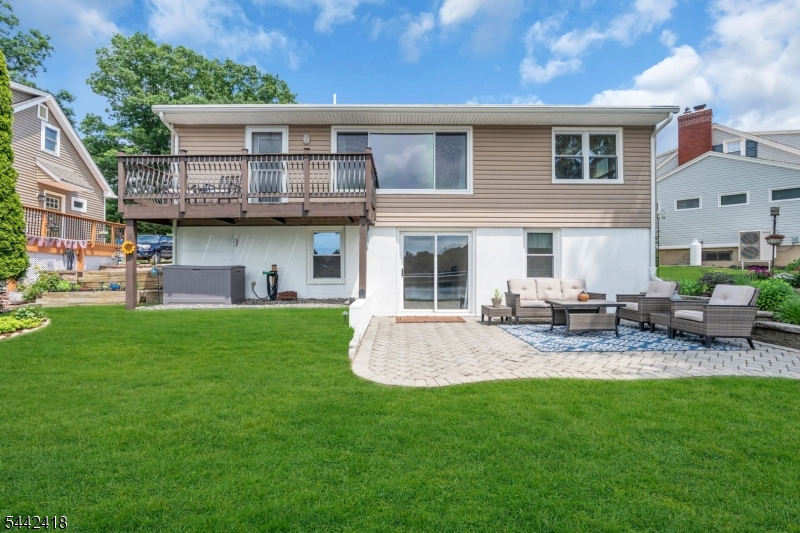 3 Duck Point Terrace Wharton, NJ 07885 - Photo 2 of 38