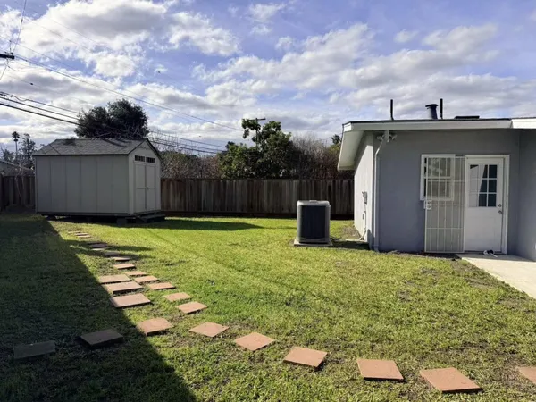 $1,750,000 | 696 Lakehaven Drive, Sunnyvale, CA 94089