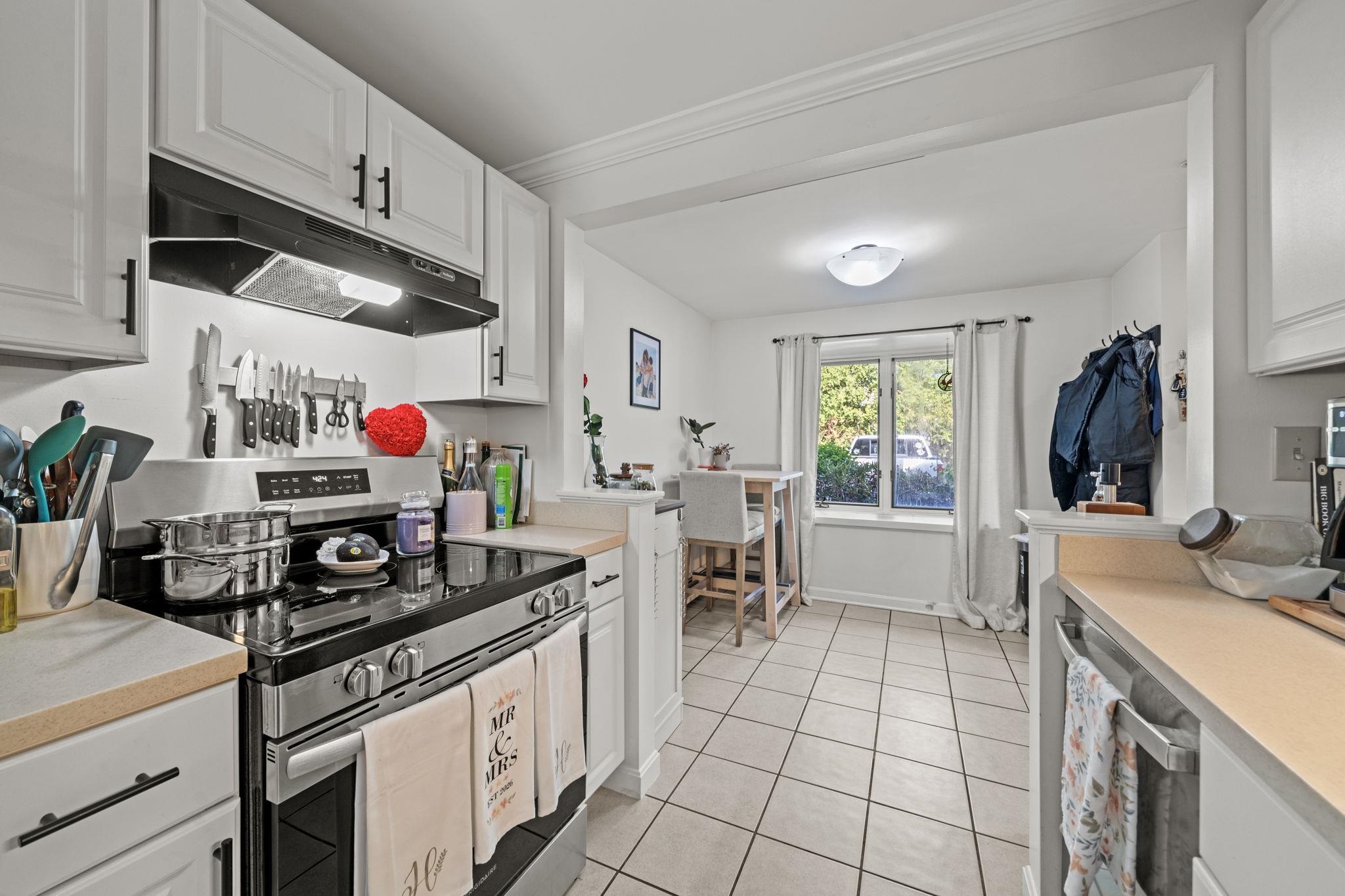 67 5th Street, Unit 8 Dover, NH 03820 - Photo 5 of 21