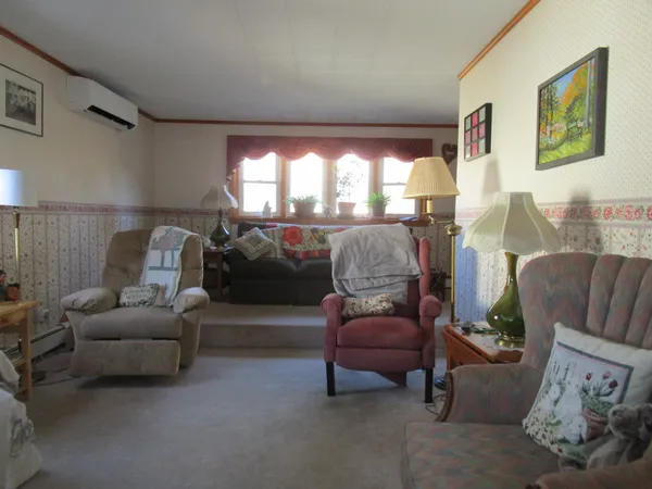 $370,000 | 146 East Main Street, Paris, ME 04281