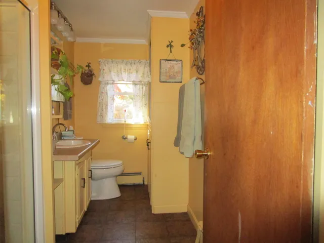 $370,000 | 146 East Main Street, Paris, ME 04281