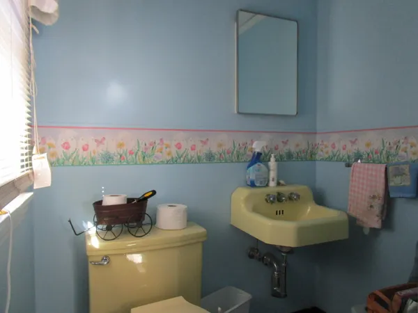 $370,000 | 146 East Main Street, Paris, ME 04281